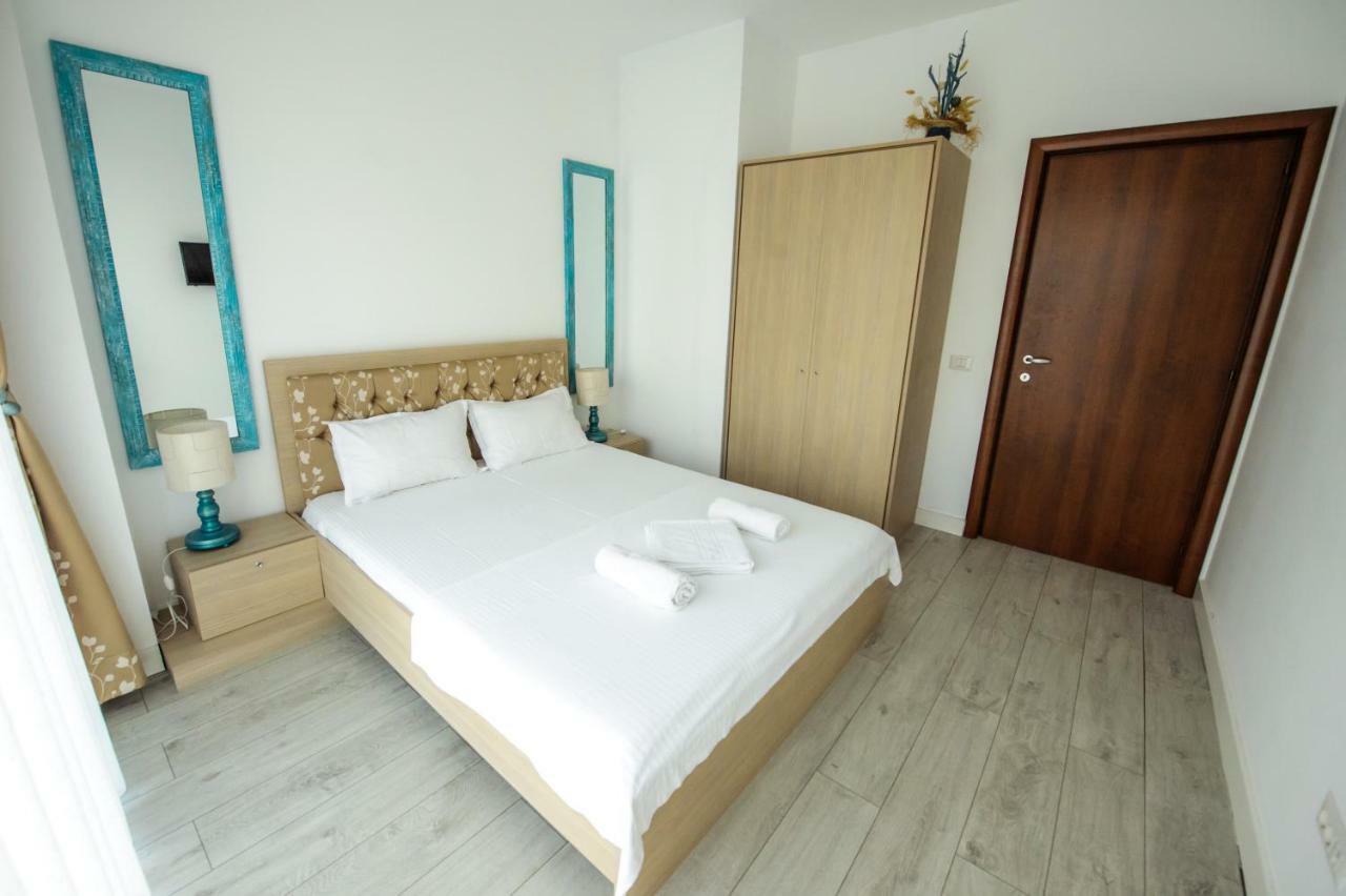 Blue Bike Seaview Apartment Mamaia Exterior foto