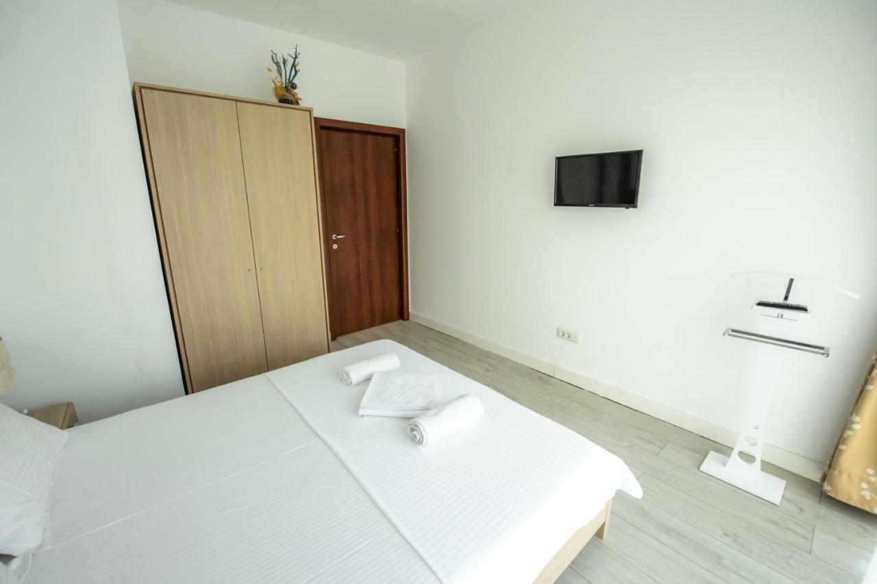 Blue Bike Seaview Apartment Mamaia Exterior foto