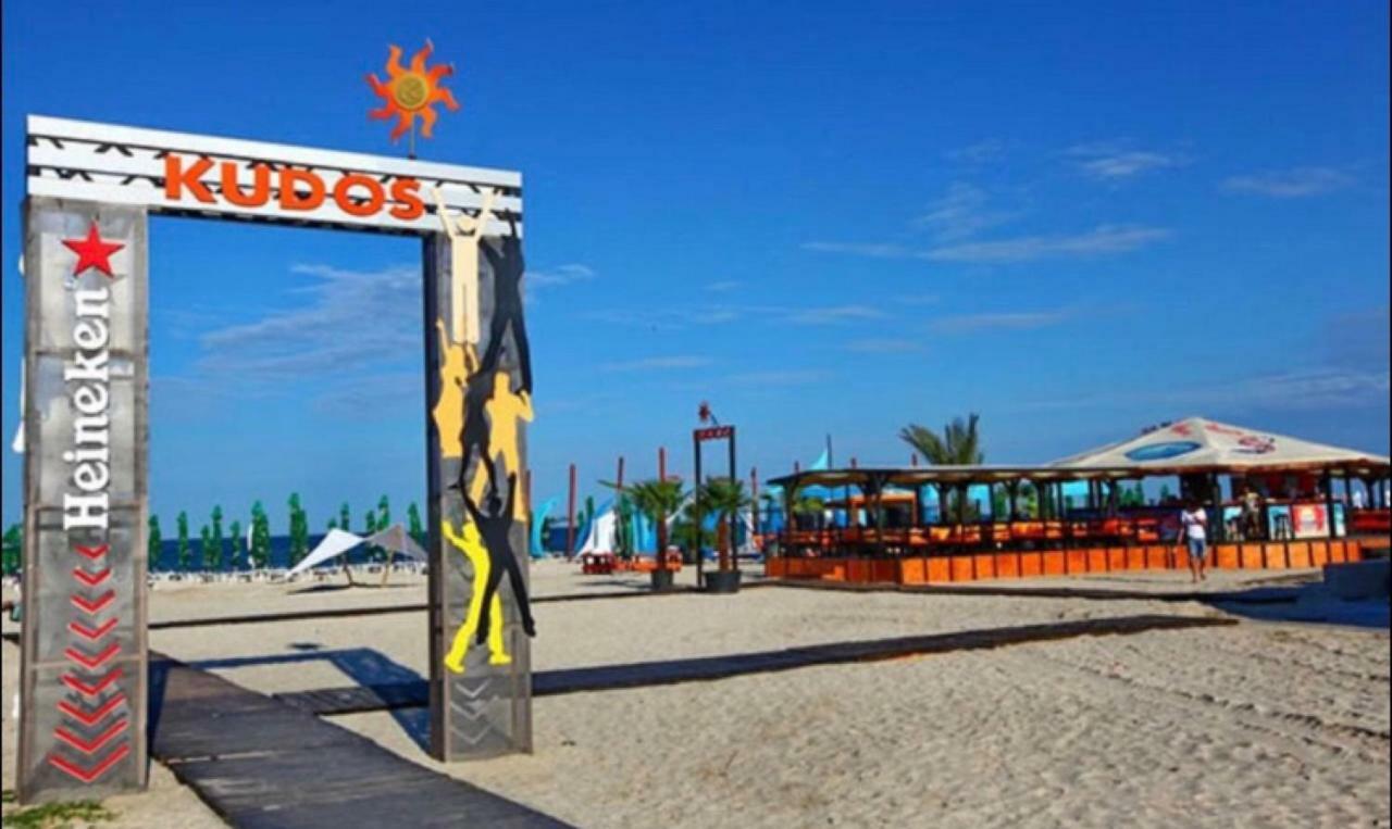 Blue Bike Seaview Apartment Mamaia Exterior foto